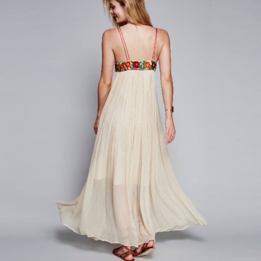 Floral Embroidered Maxi DRESS Red Holiday Nikita - Picture 2 of 5
